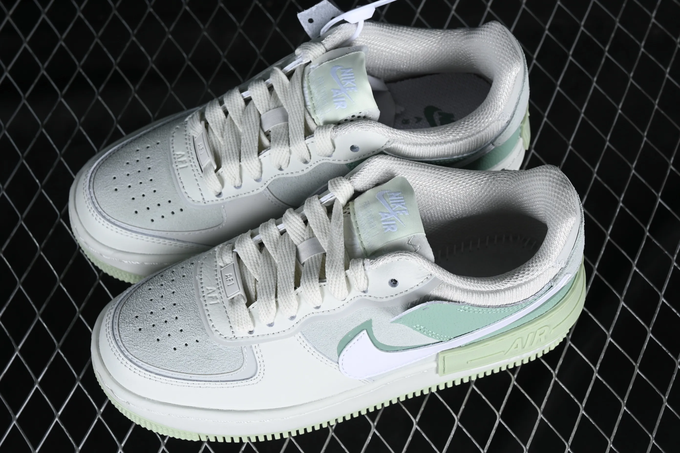 All Categories Nk Air Force 1 Air Force Series Nk Air Force 1 Shadow Air Force Lightweight Increase Nk Air Force 1 Shadow Air Force One Lightweight Increase Low-top Versatile Sneakers CW2655-001